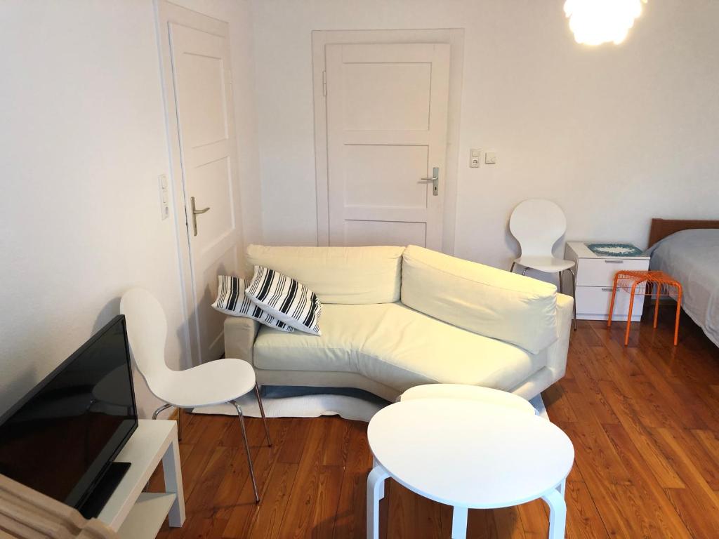 Altstadt Nähe 7 Min Fußweg über Alte Maibrücke zu Pension mit Balkon & Garten, ideal for long stay, relocation - 度假屋