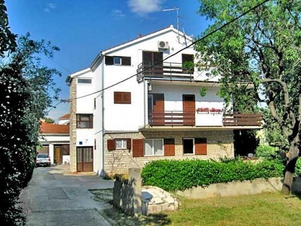 Budova, v ktorej sa apartmán nachádza