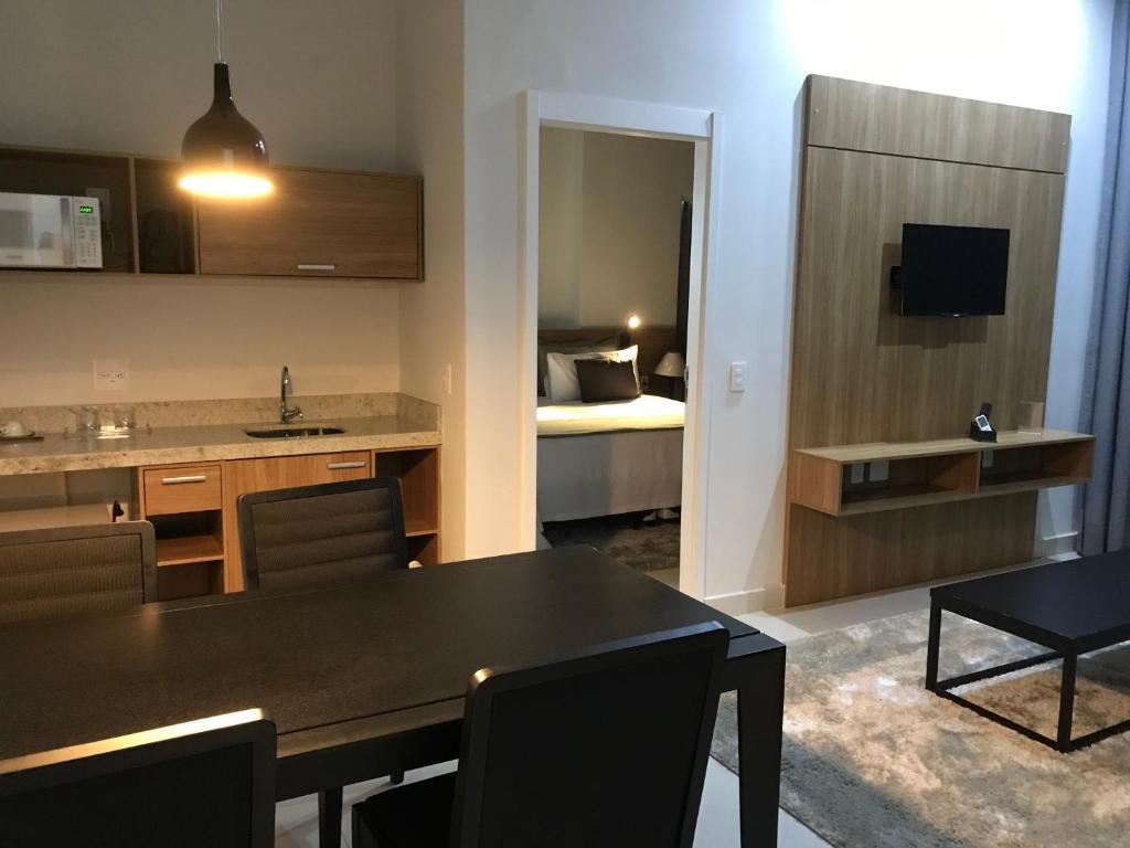 Tugúrio Serrano - Housity