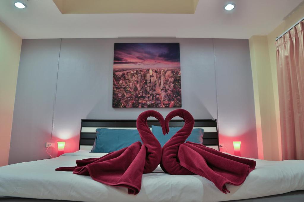 Harrys Hotel Bar & Restaurant - Double Room With Balcony