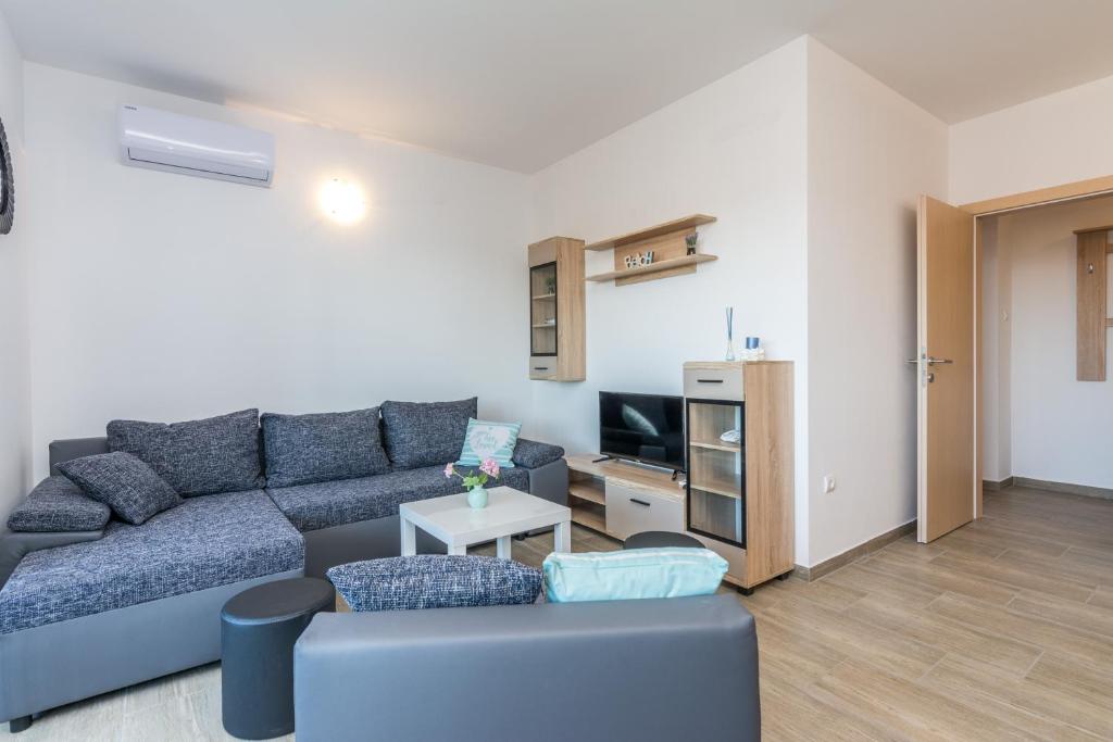 Kuchyň nebo kuchyňský kout v ubytování Pasko 2 modern furnished ap for 7