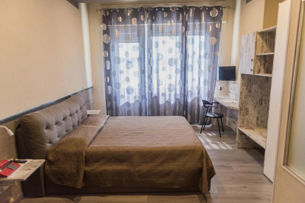TV a/nebo společenská místnost v ubytování Hotel Royal