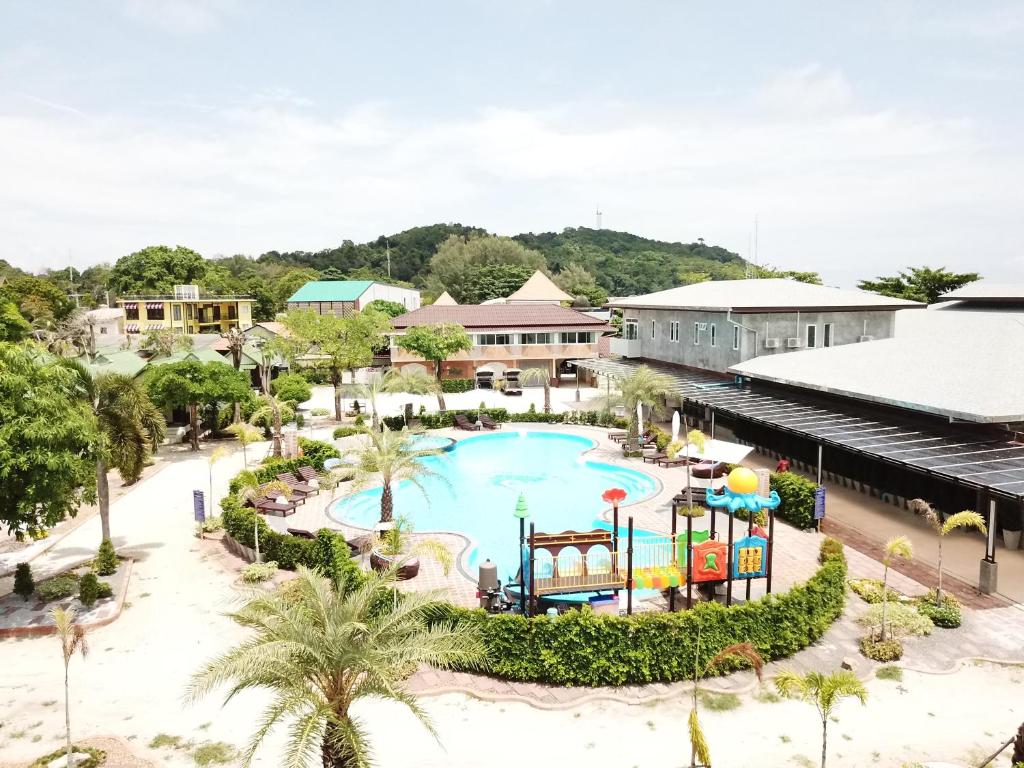 A view of the pool at Varin Beach Resort or nearby