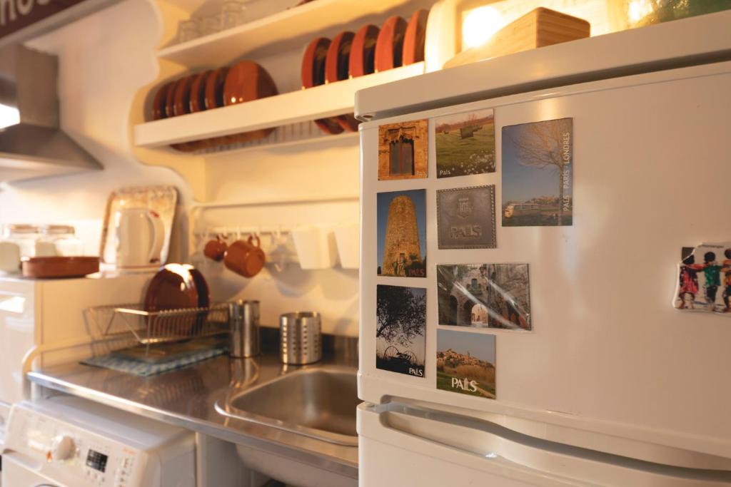 Loft with love in Pals, Pals – Updated 2022 Prices