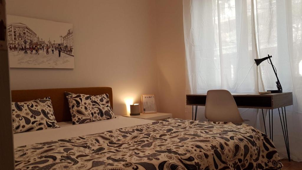 Postel nebo postele na pokoji v ubytování Palette Apartment Terracotta - Athens Center, 3 BD, 2 BATH