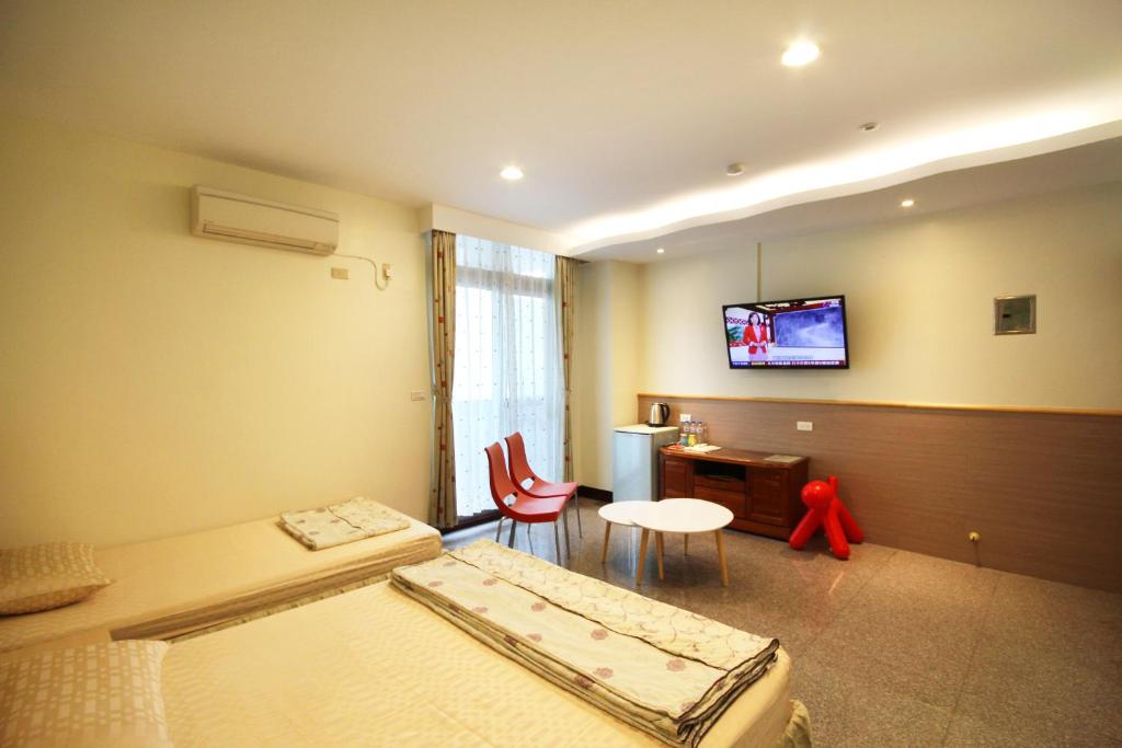Pingguo De Jia Du Jia Homestay - Triple Chambre Avec Balcon