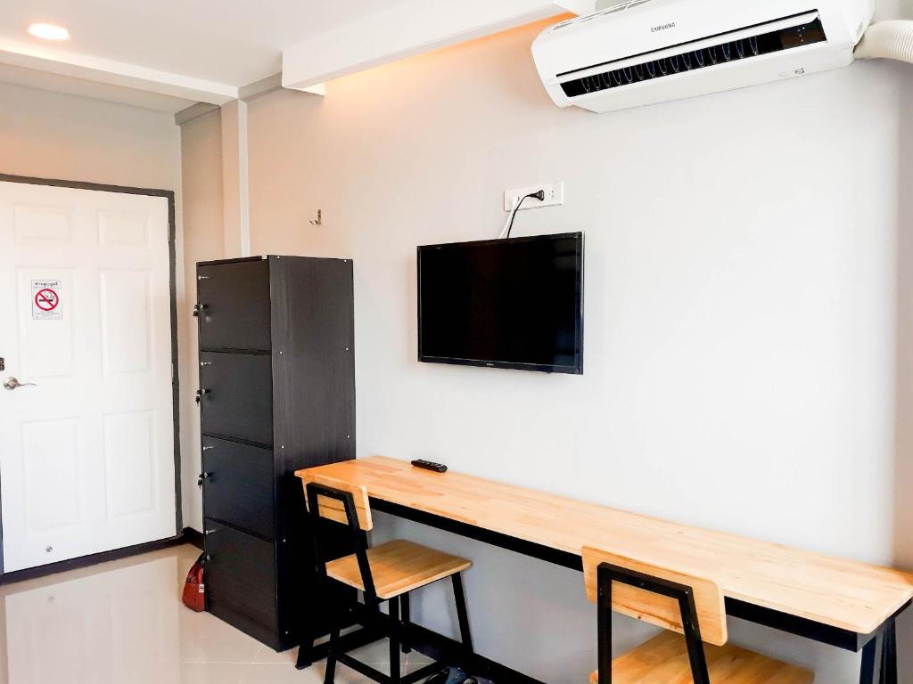 Lux Rooms Night Bazaar - Resim 12