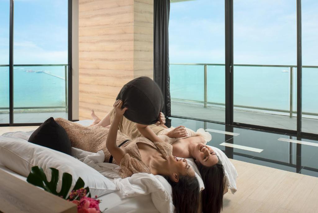 Tsix5 Phenomenal Hotel Pattaya - Resim 19