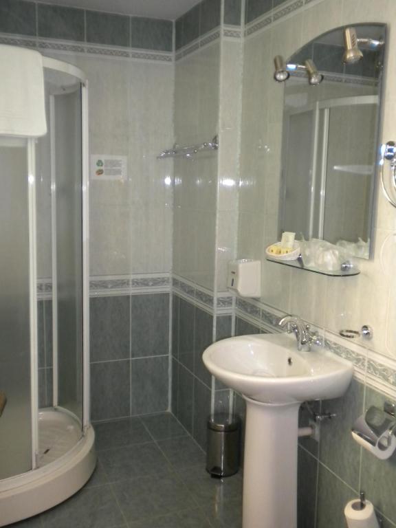 Koupelna v ubytování Hotel Ary