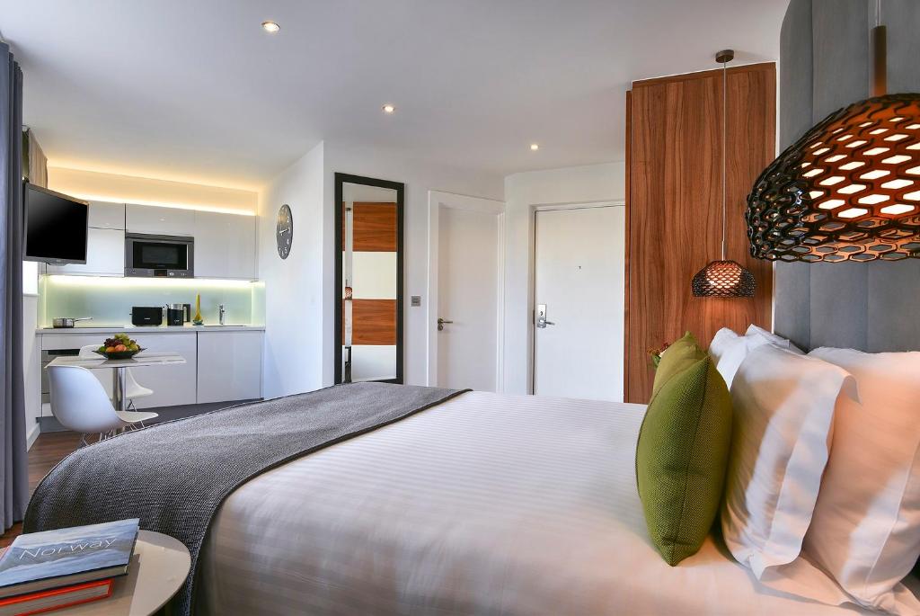 Fraser Place Canary Wharf - 