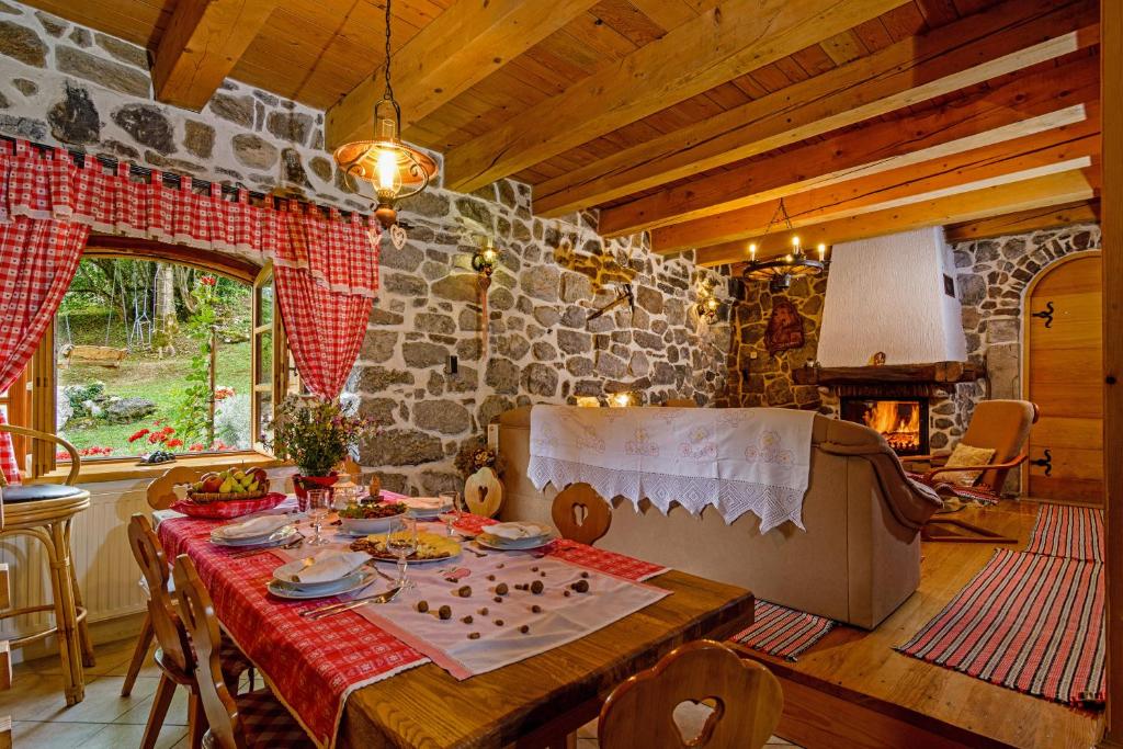 Fotografia z galérie ubytovania Sobol in Kočičin (Haus für 6-9 Personen) v destinácii Kuželj