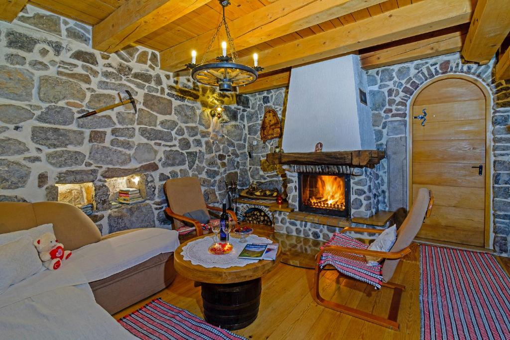 Posedenie v ubytovaní Sobol in Kočičin (Haus für 6-9 Personen)
