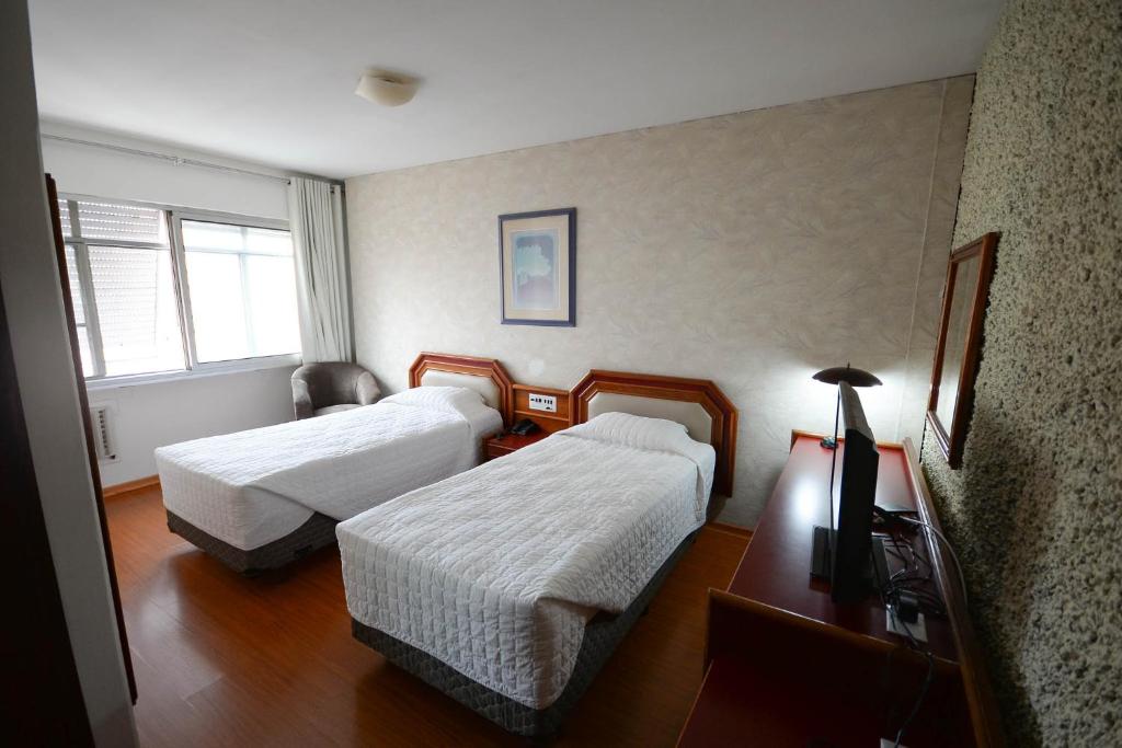  Caravelle Palace Hotel