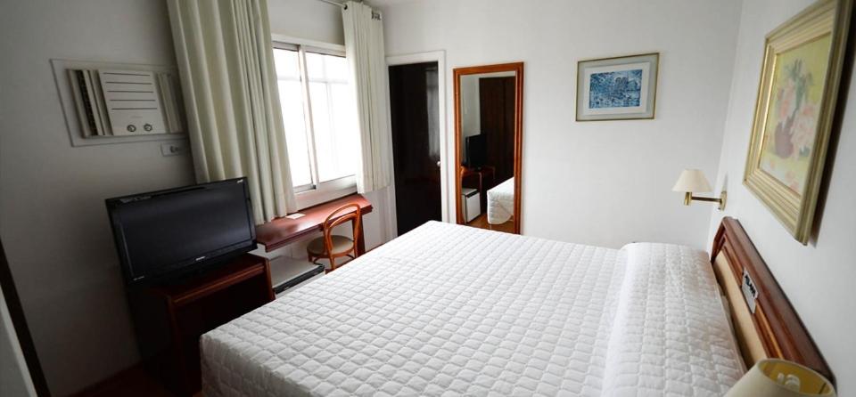  Caravelle Palace Hotel