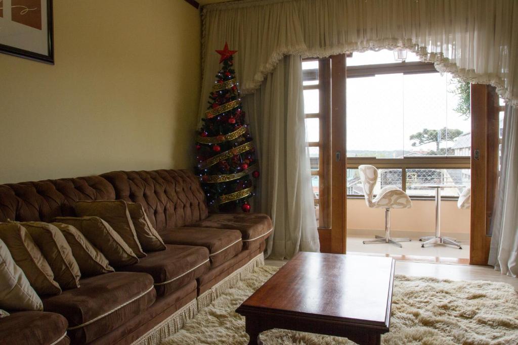  Av das hortênsias 3 quartos 3 banheiros