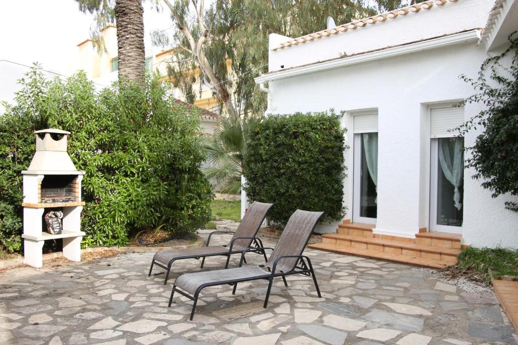 Zahrada ubytování Urbanización El Oasis, 20 Villas en 1ª Línea Playa
