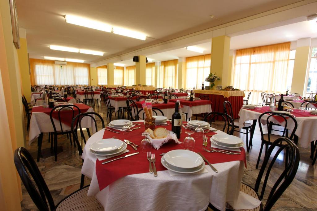 Restaurace v ubytování Hotel Vannini