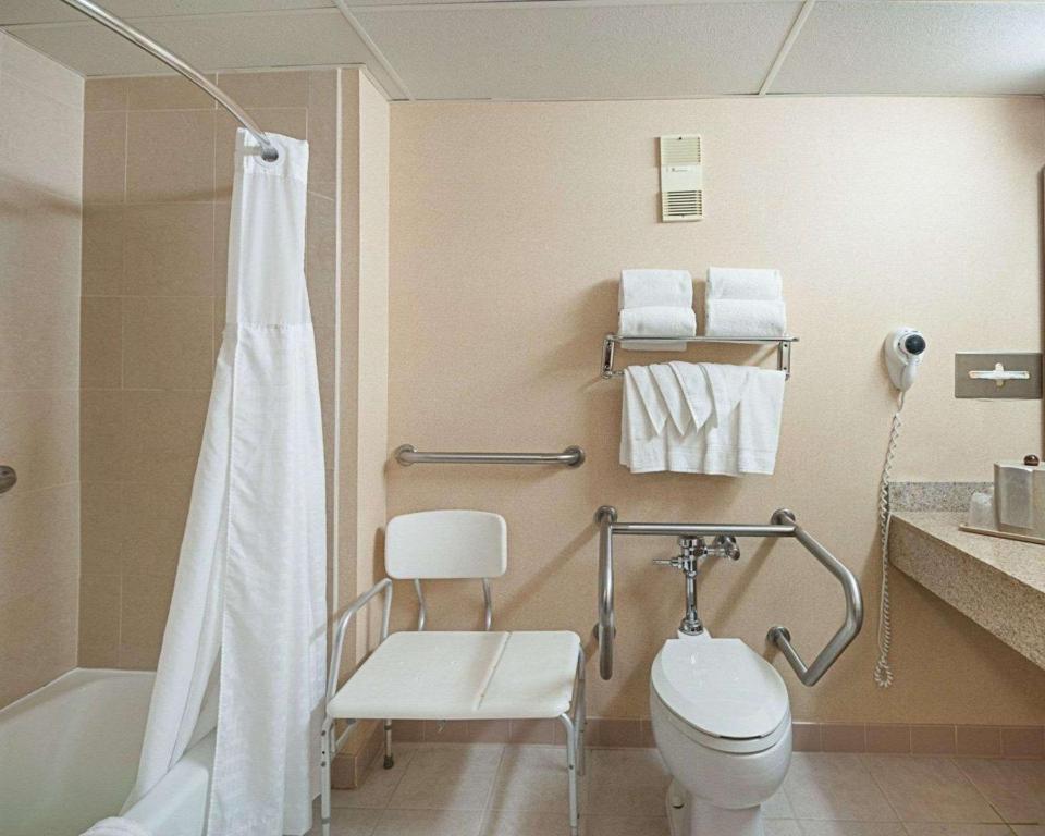 Koupelna v ubytování Comfort Inn Ballston