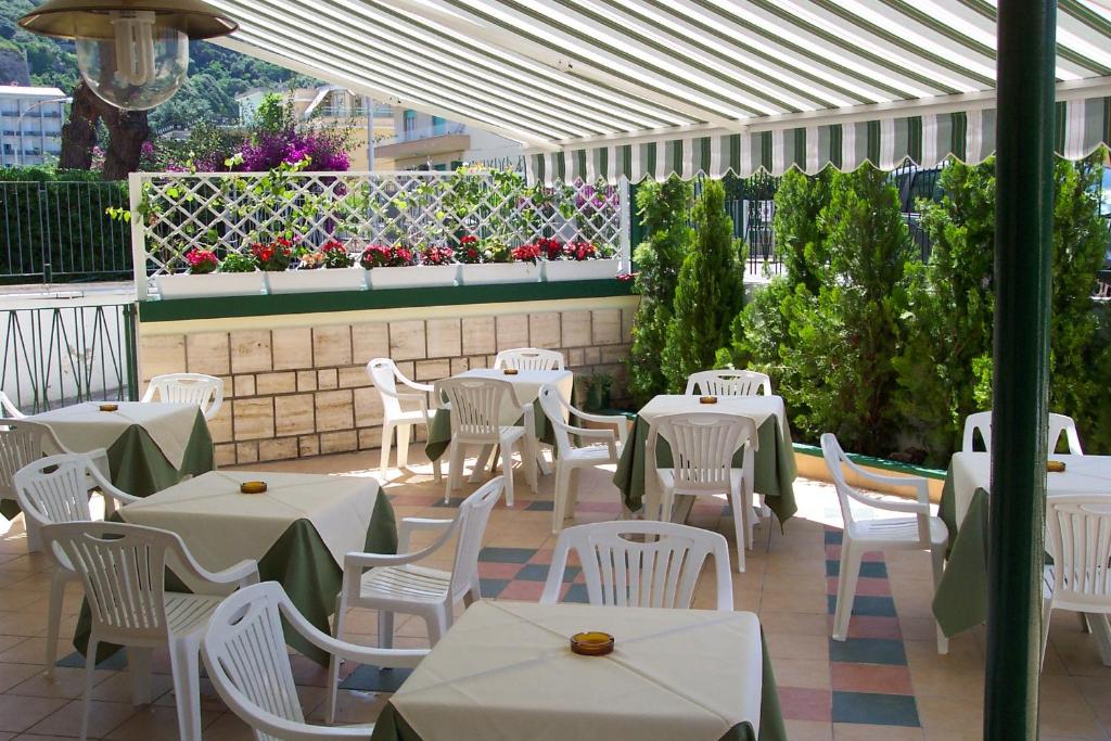 Restaurace v ubytování Hotel Viola