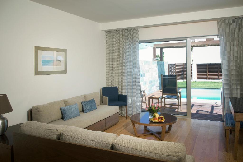 Sunrise Pearl Hotel & Spa - One-Bedroom Suite With Private Pool