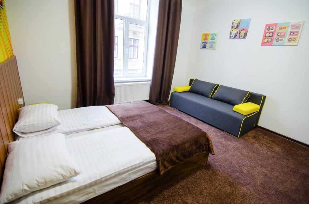 Pop Art Hostel photo 2