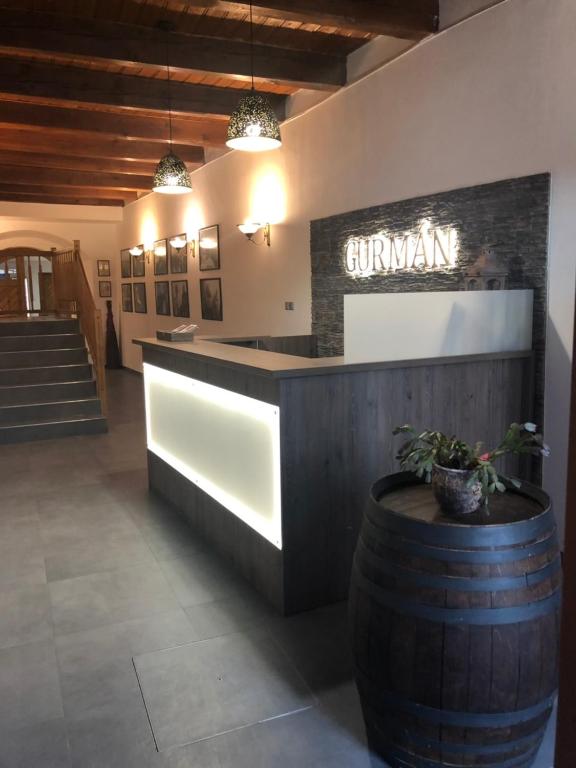 Certifikát, hodnocení, plakát nebo jiný dokument vystavený v ubytování Hotel Gurman