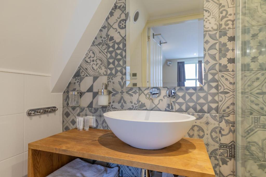 Koupelna v ubytování ExLibris Boutique Hotel