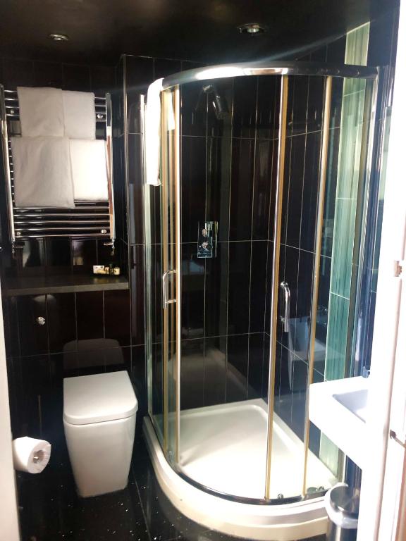 The Lilly Restaurant With Rooms - 