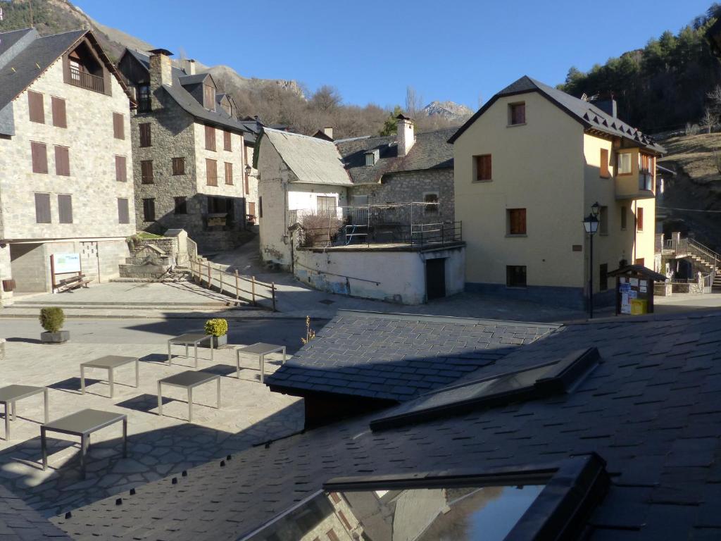 Nespecifikovaný výhled na hory nebo výhled na hory při pohledu z hotelu