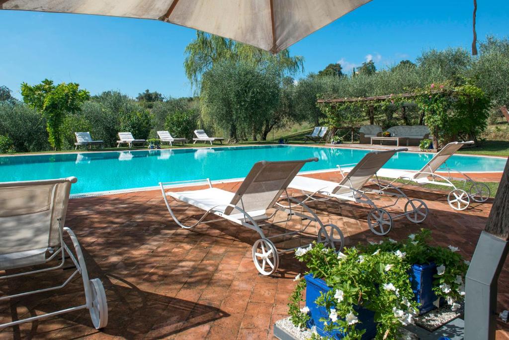 Country House with swimming pool in Toscana/Umbria - Housity