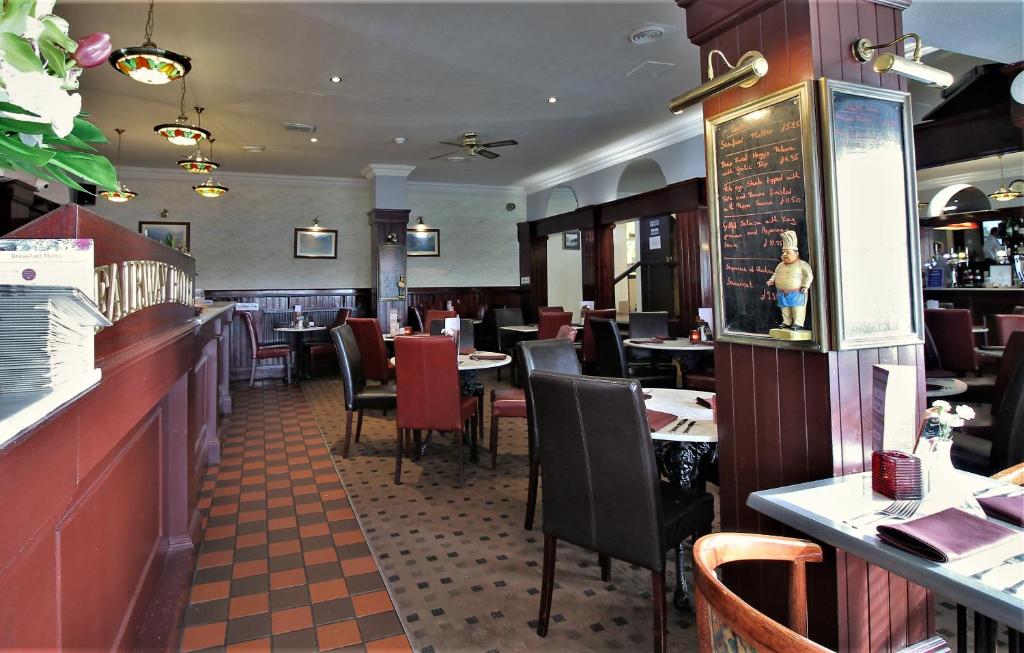 Restaurace v ubytování Fairway Hotel