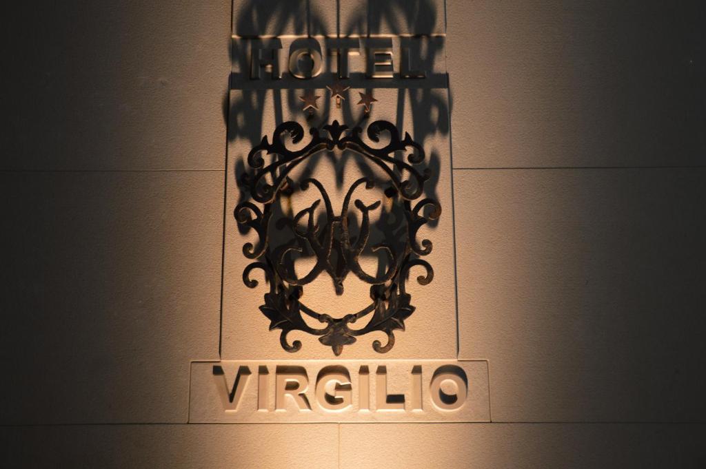 Certifikát, hodnocení, plakát nebo jiný dokument vystavený v ubytování Hotel Virgilio