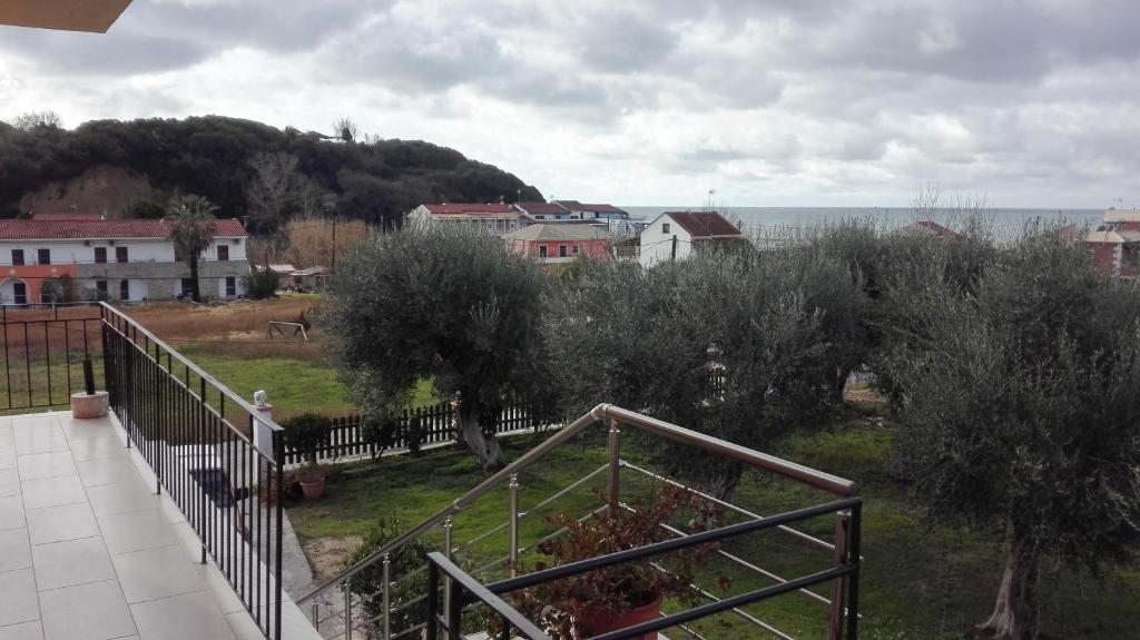Olive house - Double Or Twin Room With Partial Sea View