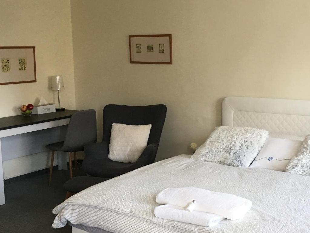 Postel nebo postele na pokoji v ubytování Pension a restaurace Filip II