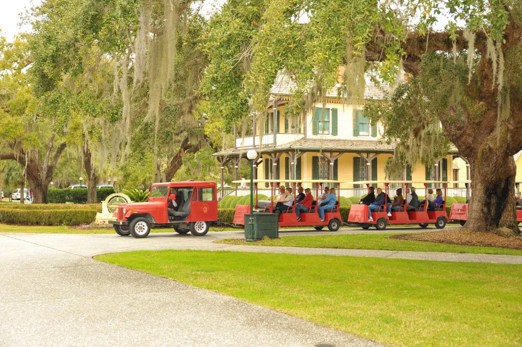 Jekyll Island Club Resort外面的花园