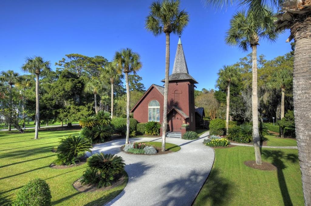 Jekyll Island Club Resort外面的花园