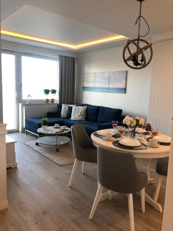 Posedenie v ubytovaní Apartament Bliżej Morza Premium I