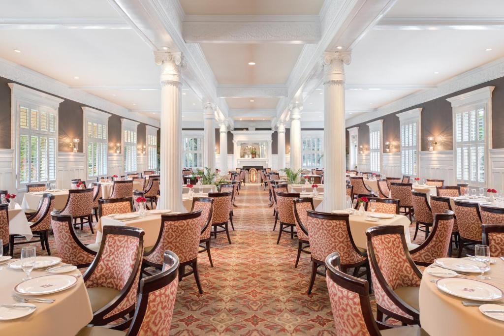 Restaurace v ubytování Jekyll Ocean Club Resort