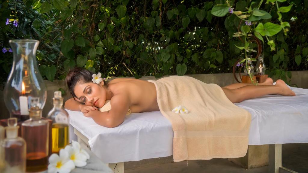 The Lady Hill Hotel - 12