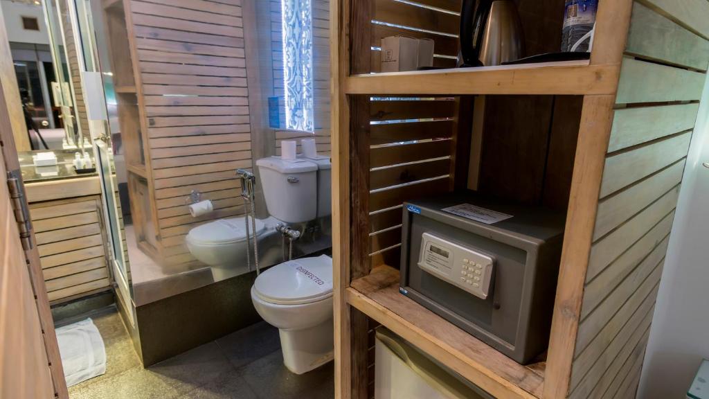 The Lady Hill Hotel - 4