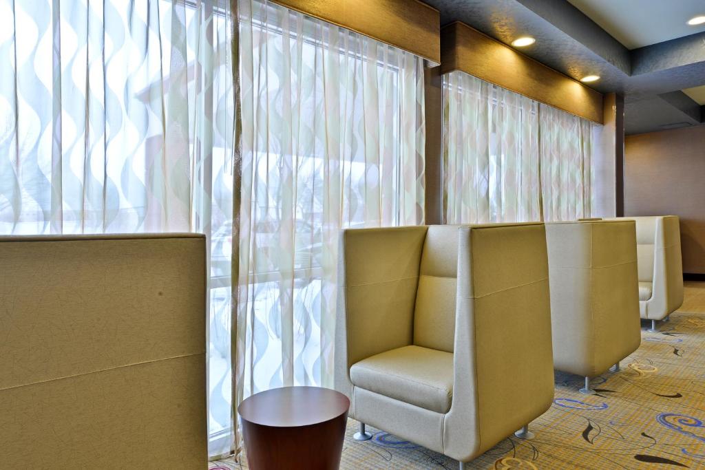 Wyndham Garden Elk Grove Village - O'Hare photo
