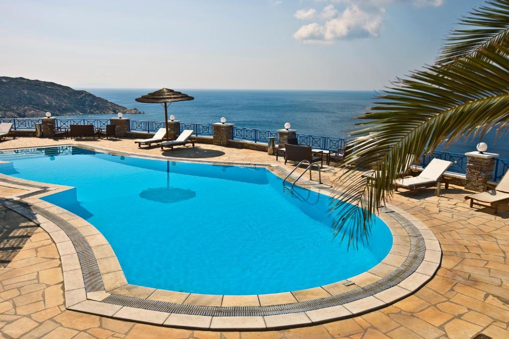 The swimming pool at or close to Hermes-Ios Rooms To Let