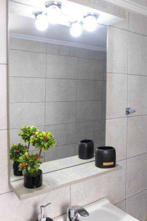 A bathroom at Cozy Studio in the center of Athens