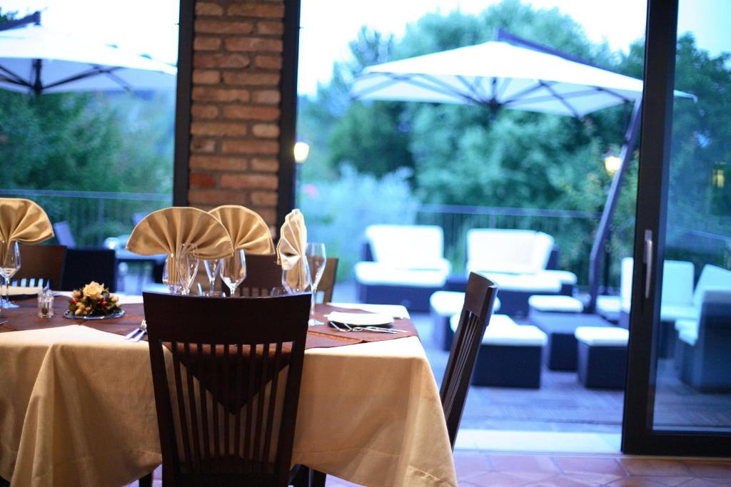 Patio alebo iná vonkajšia časť ubytovania Country House Barone D'Asolo