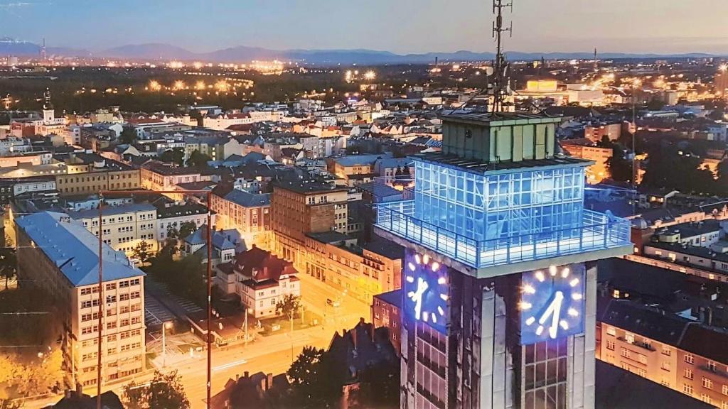 Nespecifikovaný výhled na destinaci Ostrava nebo výhled na město při pohledu z hotelu