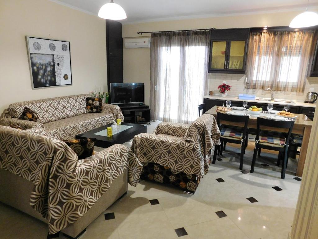 Gallery image of Eleni Apartment in Pigi