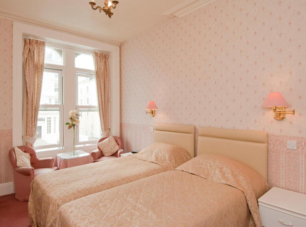 White Heather Hotel - Resim 30