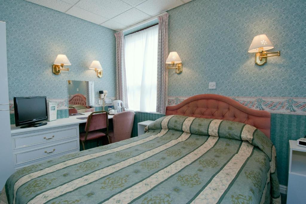 White Heather Hotel - Resim 33