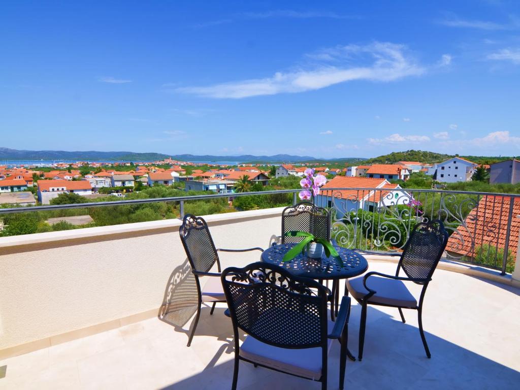 Fotografia z galérie ubytovania Luxurious Villa in Murter with Pool v Murteri