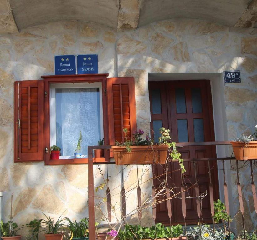 Fotografie z fotogalerie ubytování Apartment and Rooms Lucica v destinaci Komiža